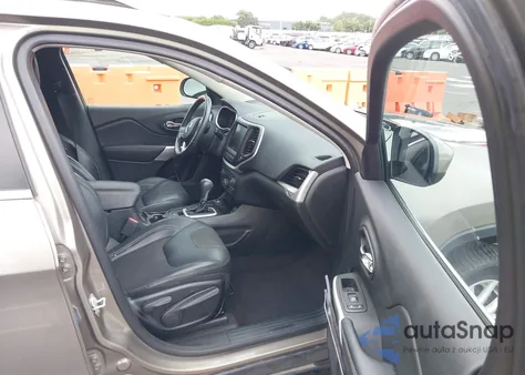 2018 Jeep Cherokee Latitude Plus 4X4 from USA, damaged, VIN 1C4PJMLB9JD572436